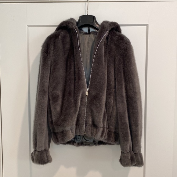 Helmut Lang Gray Faux Fur Jacket (XS) - Picture 5 of 8